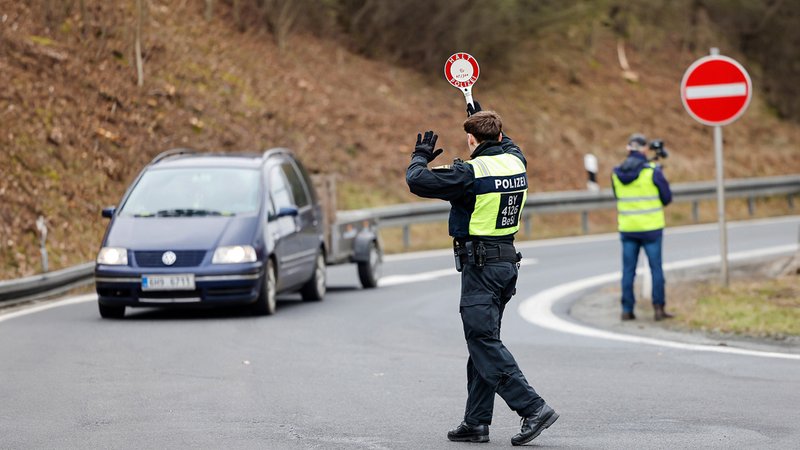 Seit fast sechs Jahren gibt es in Bayern wieder eine eigene Grenzpolizei. Der bayerische Innenminister stellte die Fahndungsbilanz vor.