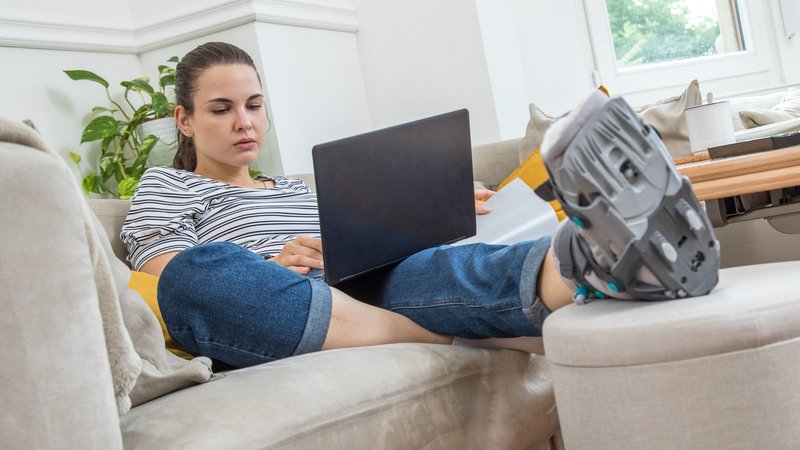 Die gesetzlichen Krankenkassen wünschen sich, dass Patienten künftig über ein einheitliches digitales Portal einem Arzttermin suchen können. | Bild: pa/dpa/Christin Klose Die gesetzlichen Krankenkassen wünschen sich, dass Patienten künftig über ein einheitliches digitales Portal einem Arzttermin suchen können.