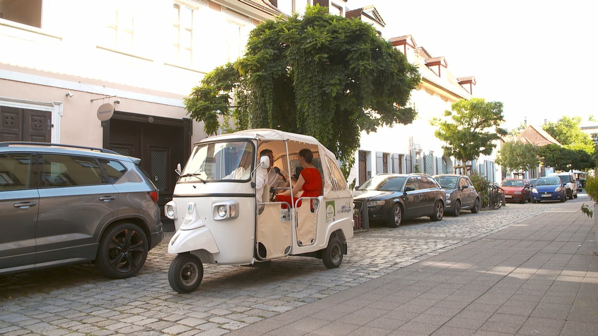 Stadtrundfahrt in der Ape in Erlangen