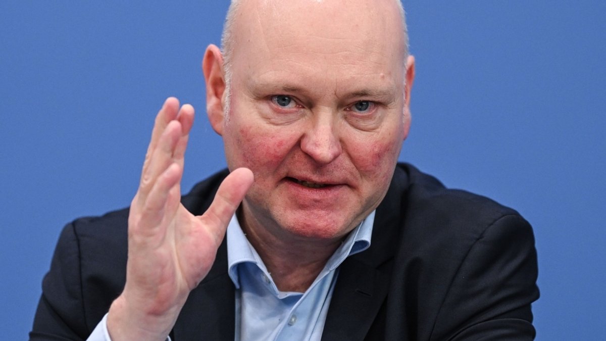 Wirtschaftsweiser: Beamte in gesetzliche Krankenversicherung