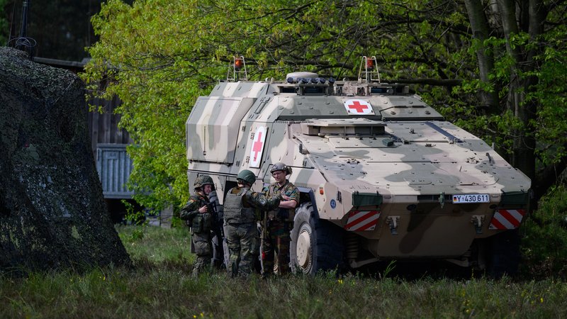 Radpanzer Boxer der Bundeswehr als Sanitätsfahrzeug | Bild: picture alliance/dpa | Philipp Schulze Radpanzer Boxer der Bundeswehr als Sanitätsfahrzeug