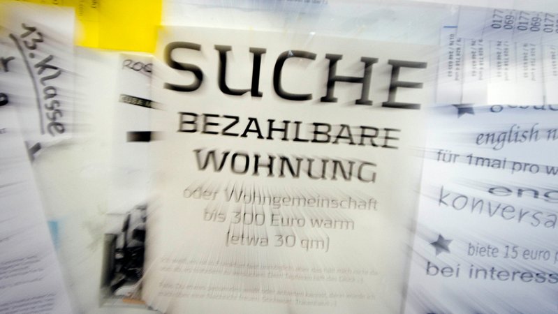 (Symbolbild) Studieren ist teurer: Die Miete für ein WG-Zimmer ist gestiegen, mit regionalen Unterschieden. Coburg ist am günstigsten, München am teuersten. | Bild: dpa-Bildfunk/Frank Rumpenhorst (Symbolbild) Studieren ist teurer: Die Miete für ein WG-Zimmer ist gestiegen, mit regionalen Unterschieden. Coburg ist am günstigsten, München am teuersten.
