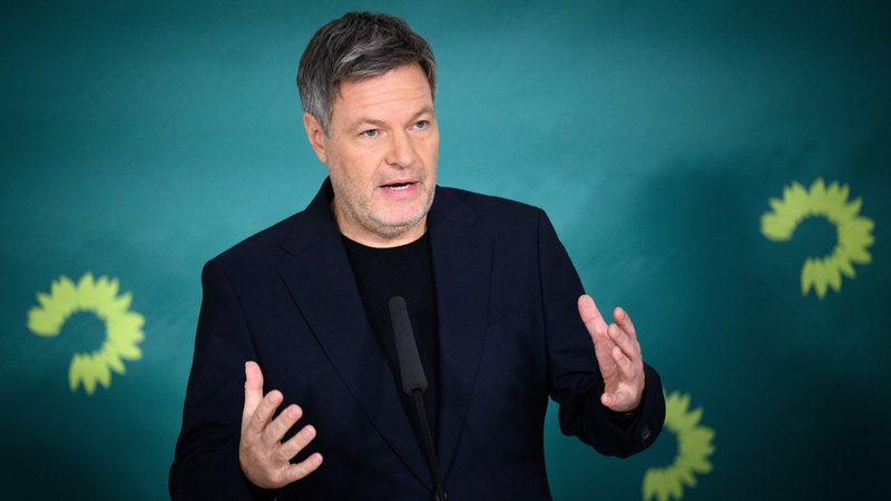 Robert Habeck (Bündnis 90/Die Grünen), Bundesminister für Wirtschaft und Klimaschutz und Spitzenkandidat der Grünen für die Bundestagswahl. | Bild: picture alliance/dpa | Bernd von Jutrczenka Robert Habeck (Bündnis 90/Die Grünen), Bundesminister für Wirtschaft und Klimaschutz und Spitzenkandidat der Grünen für die Bundestagswahl.