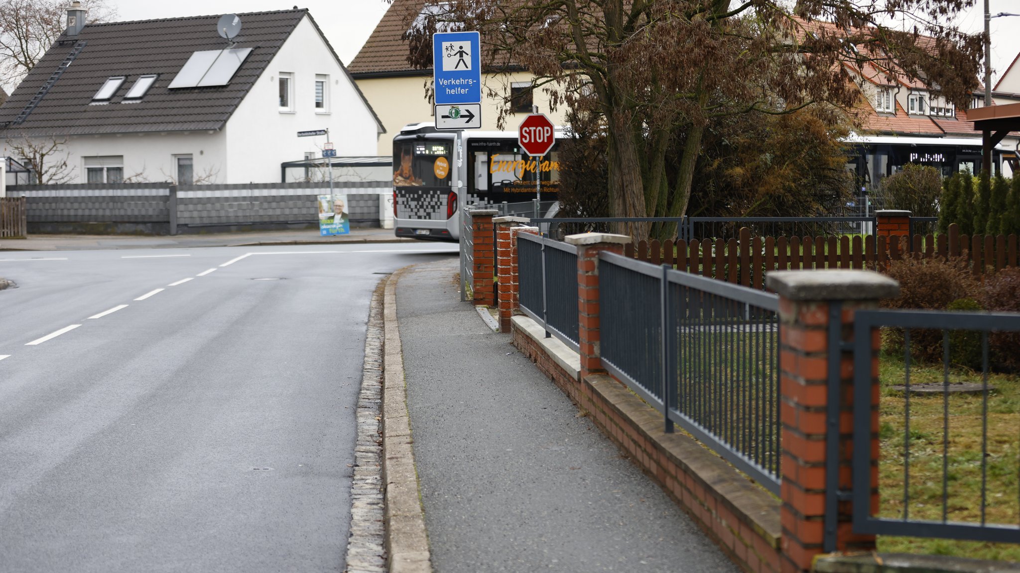 Unfallort im Fürther Stadtteil Stadeln | Bild: NEWS5 / David Oßwald Unfallort im Fürther Stadtteil Stadeln