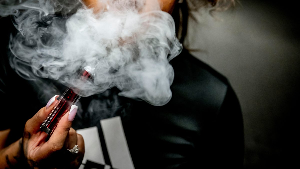 Forscher warnen: Hohes Suchtpotenzial bei Einweg-E-Zigaretten
