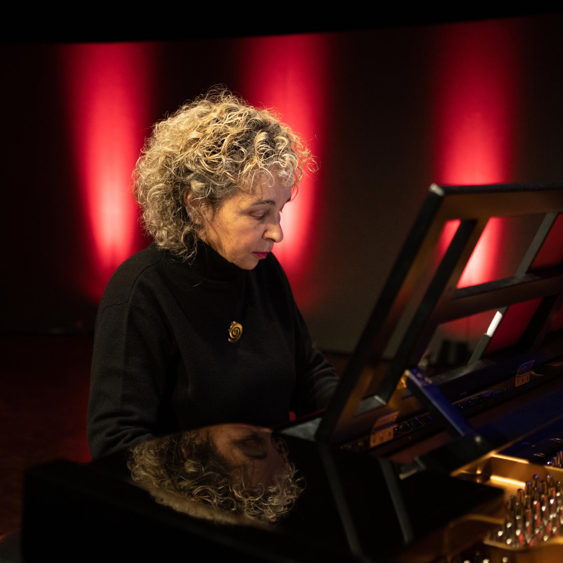 Zum 70. Geburtstag der Pianistin Yaara Tal episode artwork