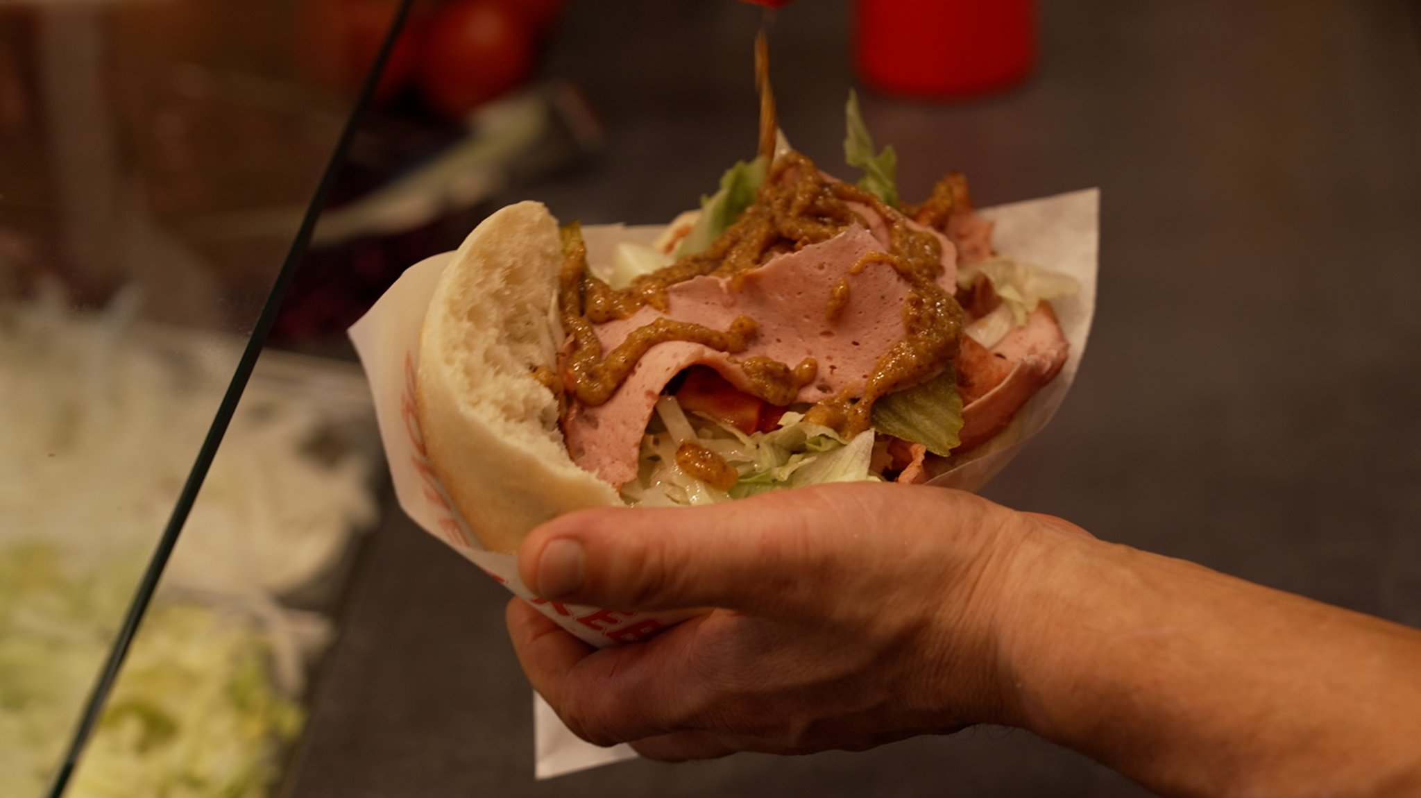 "Bayerischer Döner" aus Tirschenreuth: Leberkäse am Spieß