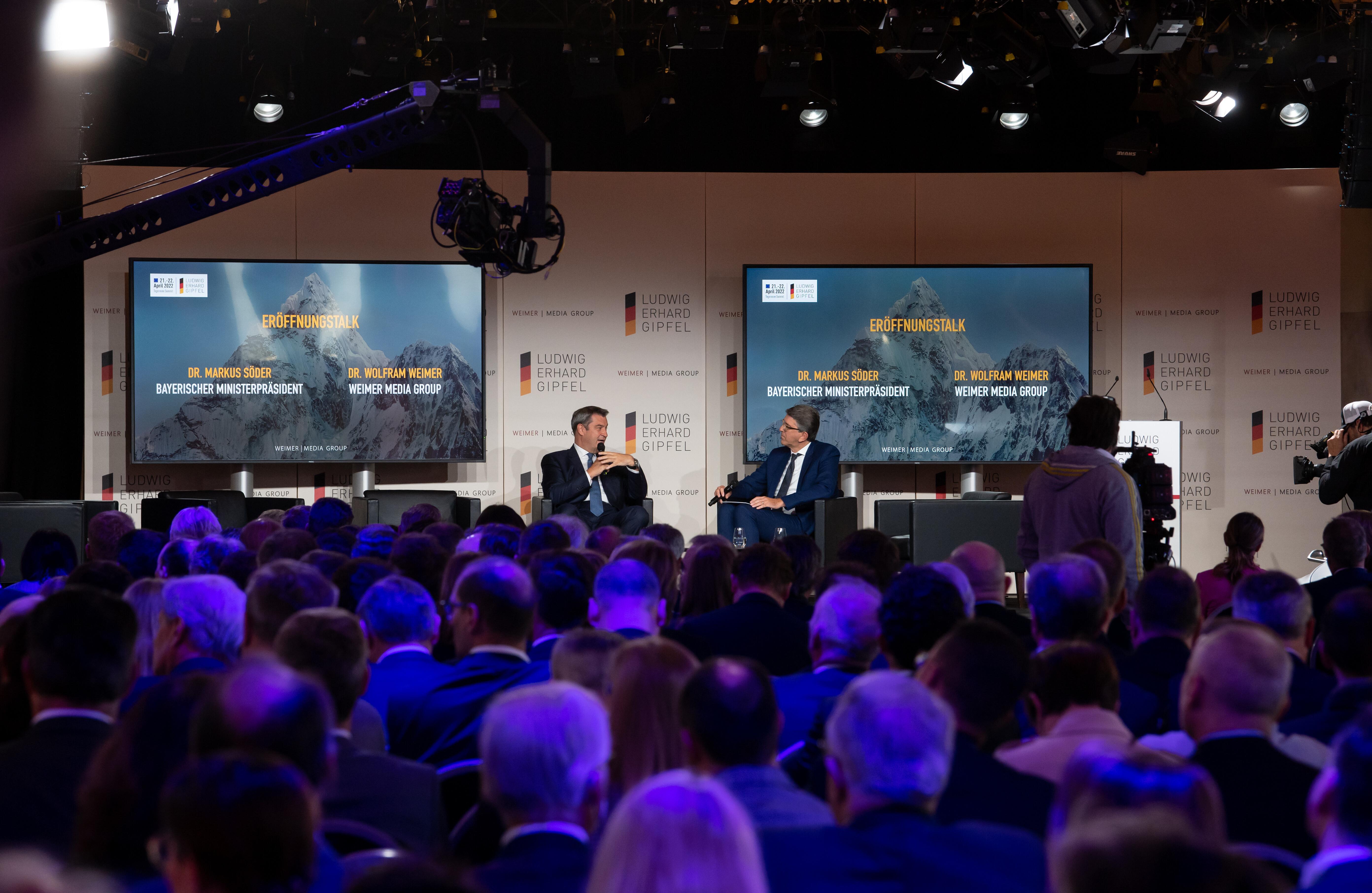Archivbild: Markus Söder und Wolfram Weimer beim Ludwig-Erhard-Gipfel