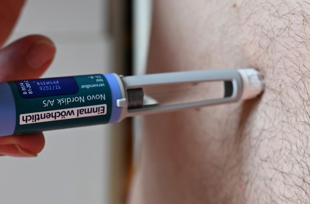 Spritze mit Ozempic (Semaglutid)