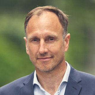 Oliver Mayer-Rüth Oliver Mayer-Rüth