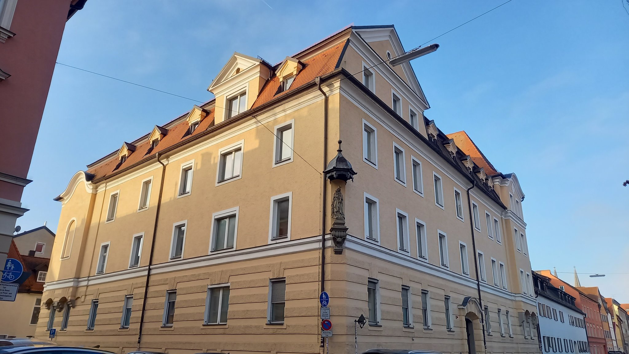 Wohnungslose Frauen finden ab Frühjahr 2025 in der Regensburger Ostengasse 36 Hilfe.