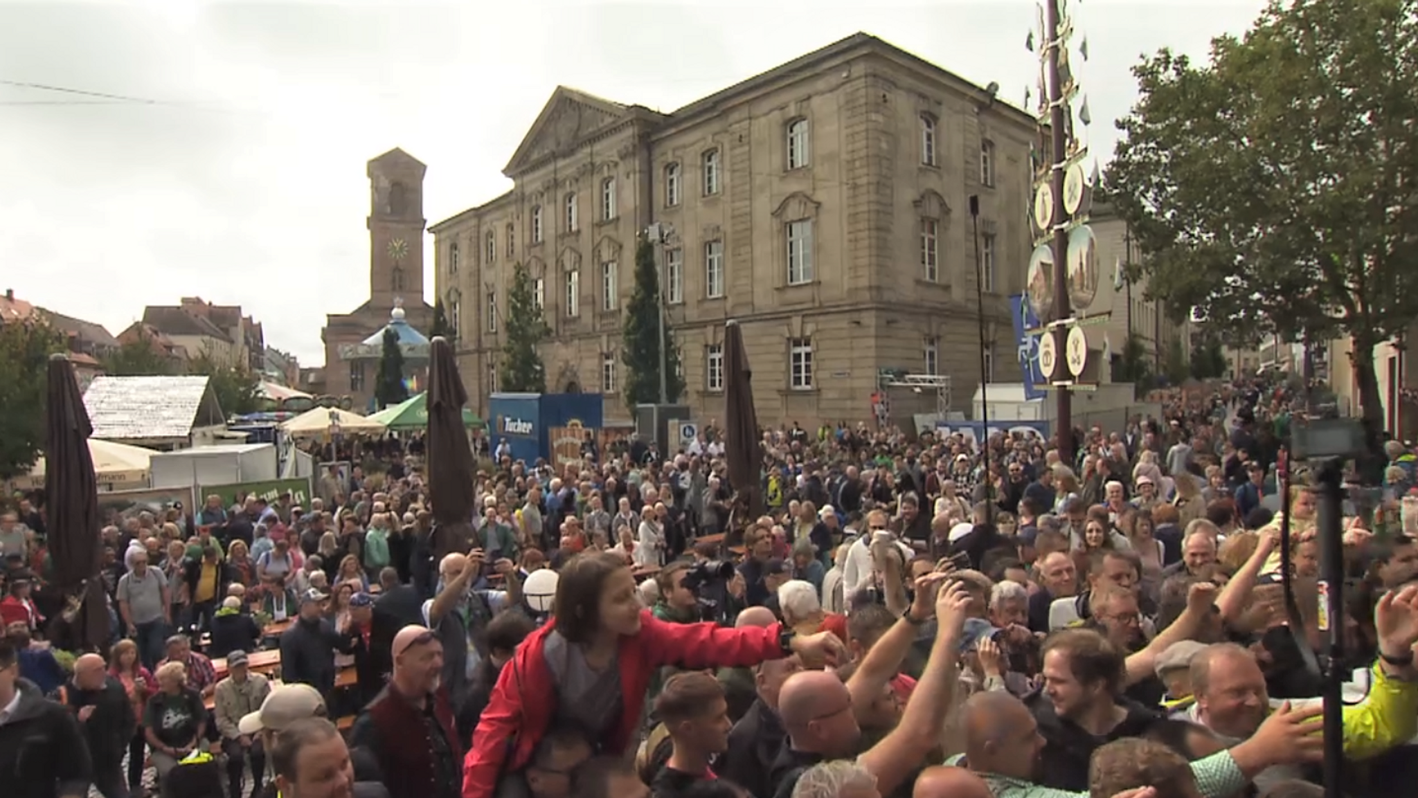 Eröffnung der Michaelis-Kirchweih in Fürth