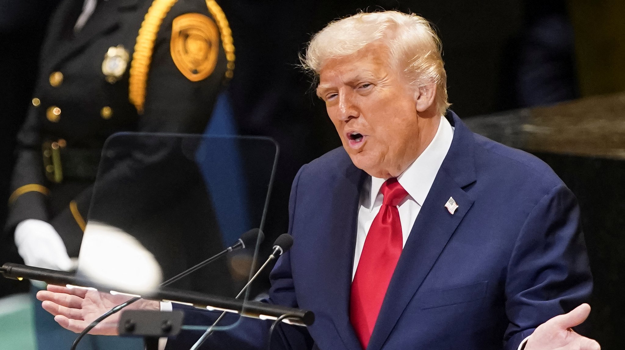 Donald Trump vor der UN-Vollversammlung. | Bild: REUTERS/Al Drago Donald Trump vor der UN-Vollversammlung.