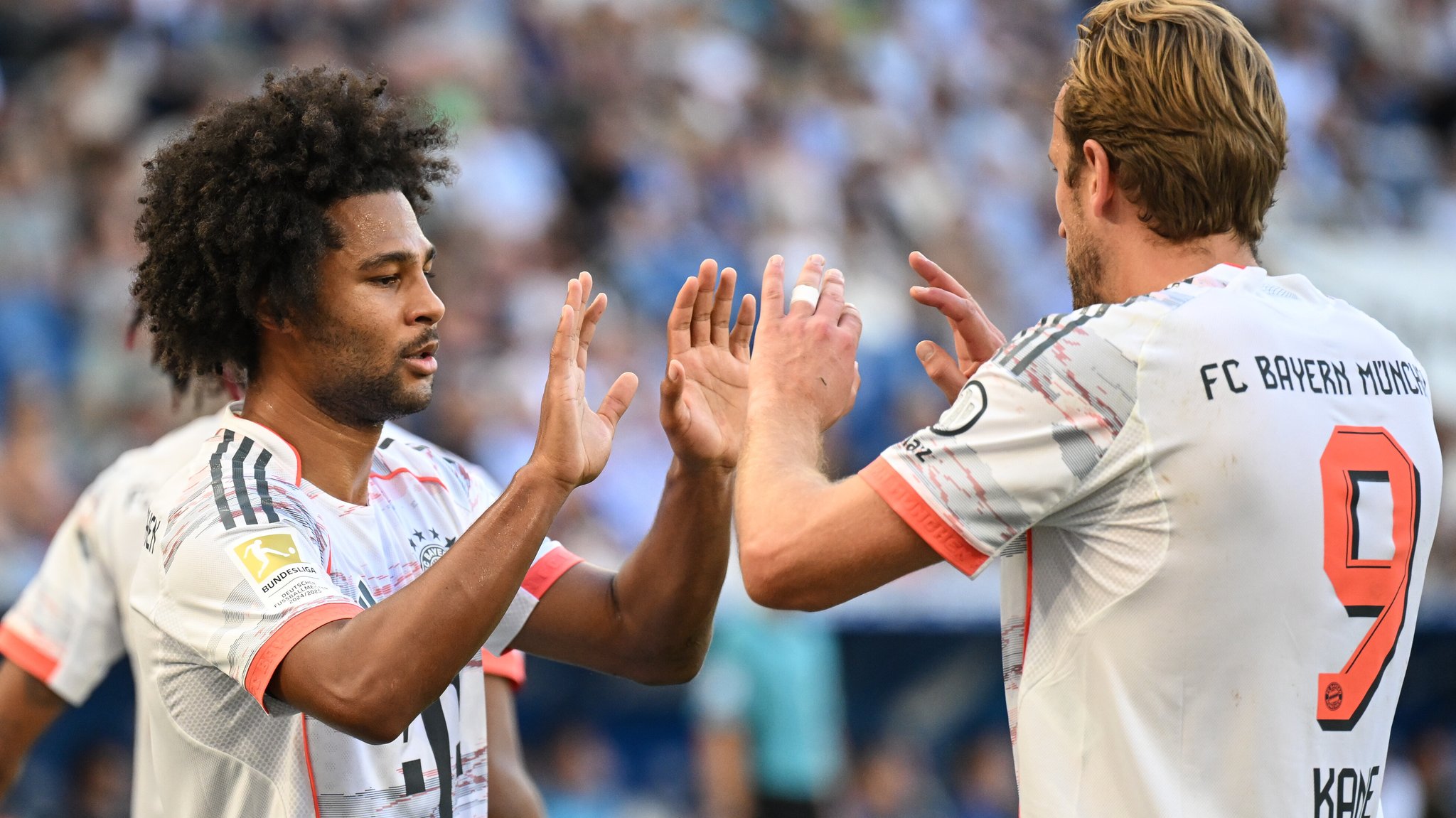 Serge Gnabry und Harry Kane | Bild: picture alliance / GES/Helge Prang | Helge Prang Serge Gnabry und Harry Kane
