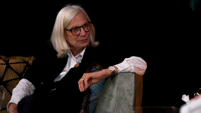 Andrea Gebhard ist Städteplanerin und Landschaftsarchitektin sowie Präsidentin der Bundesarchitektenkammer. Hier zu Gast bei "7 Fragen Zukunft" | Bild: BR Andrea Gebhard ist Städteplanerin und Landschaftsarchitektin sowie Präsidentin der Bundesarchitektenkammer. Hier zu Gast bei "7 Fragen Zukunft"