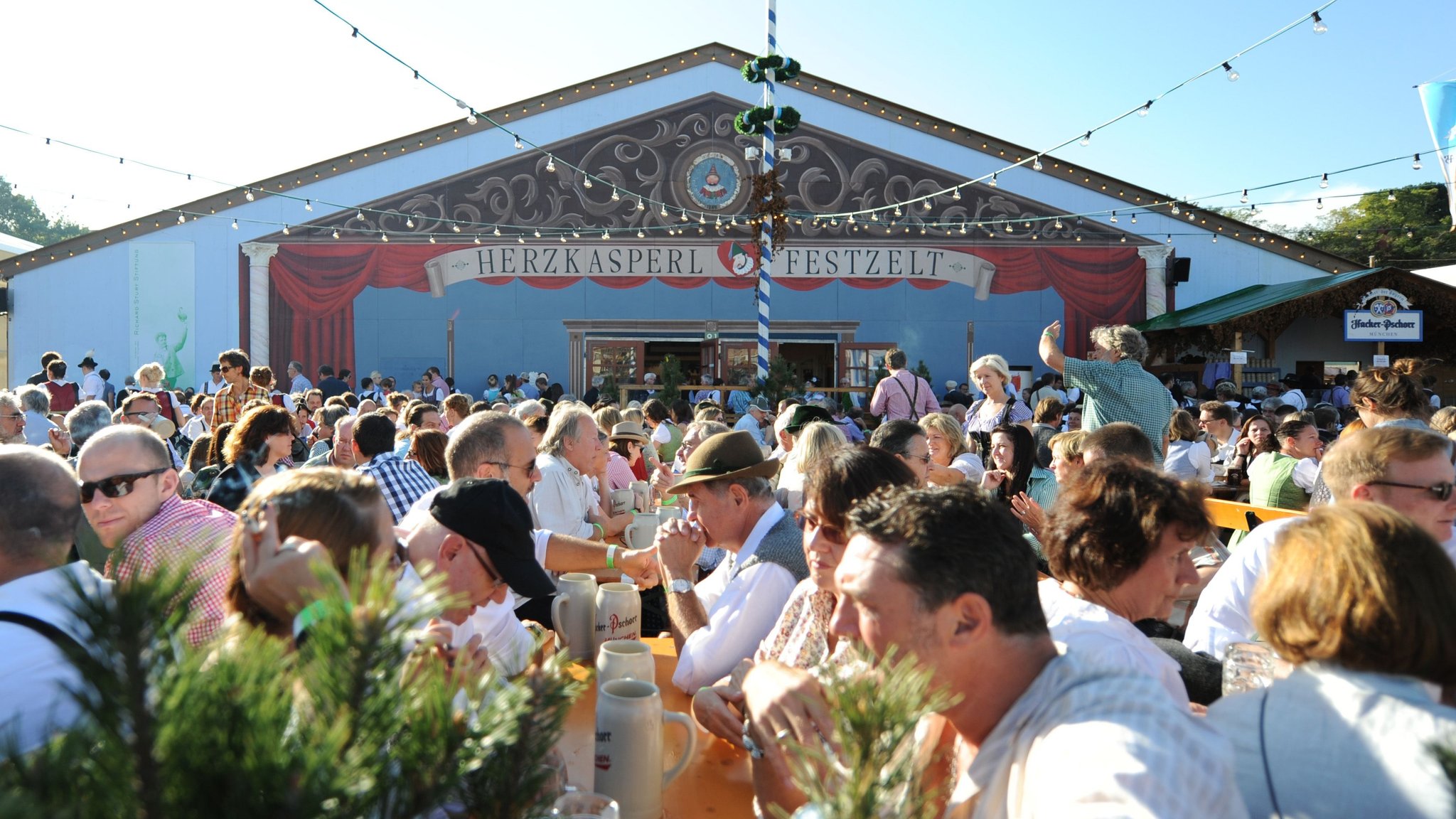 Das Herzkasperl-Festzelt auf der Oidn Wiesn (Archivbild)