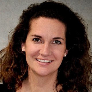 Lisa Wreschniok Lisa Wreschniok