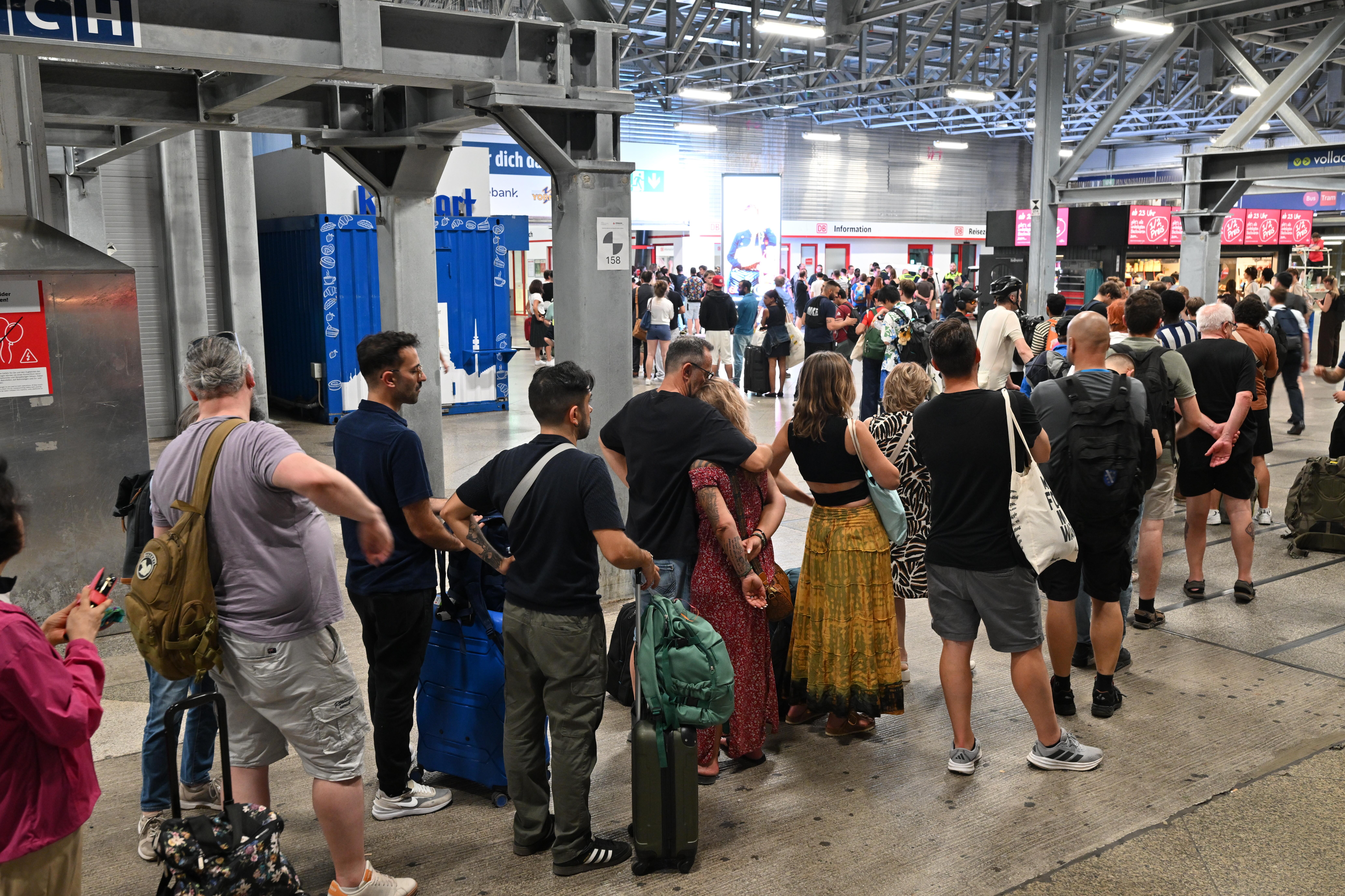 Totalausfall bei der Bahn – Was wir bisher wissen