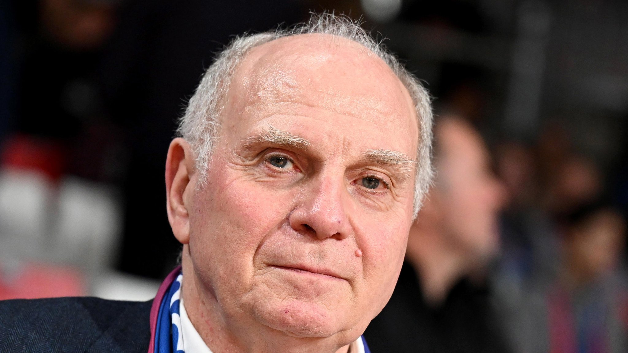 ARCHIV - 09.01.2024, Bayern, München: Basketball: Euroleague, FC Bayern München - Real Madrid. Uli Hoeneß, Ehrenpräsident des FC Bayern München, vor dem Spiel. (zu dpa: «Hoeneß über Wirtz-Transfer: Macht liegt bei Bayer Leverkusen») Foto: Ulrich Gamel/Bildagentur kolbert-press/dpa +++ dpa-Bildfunk +++