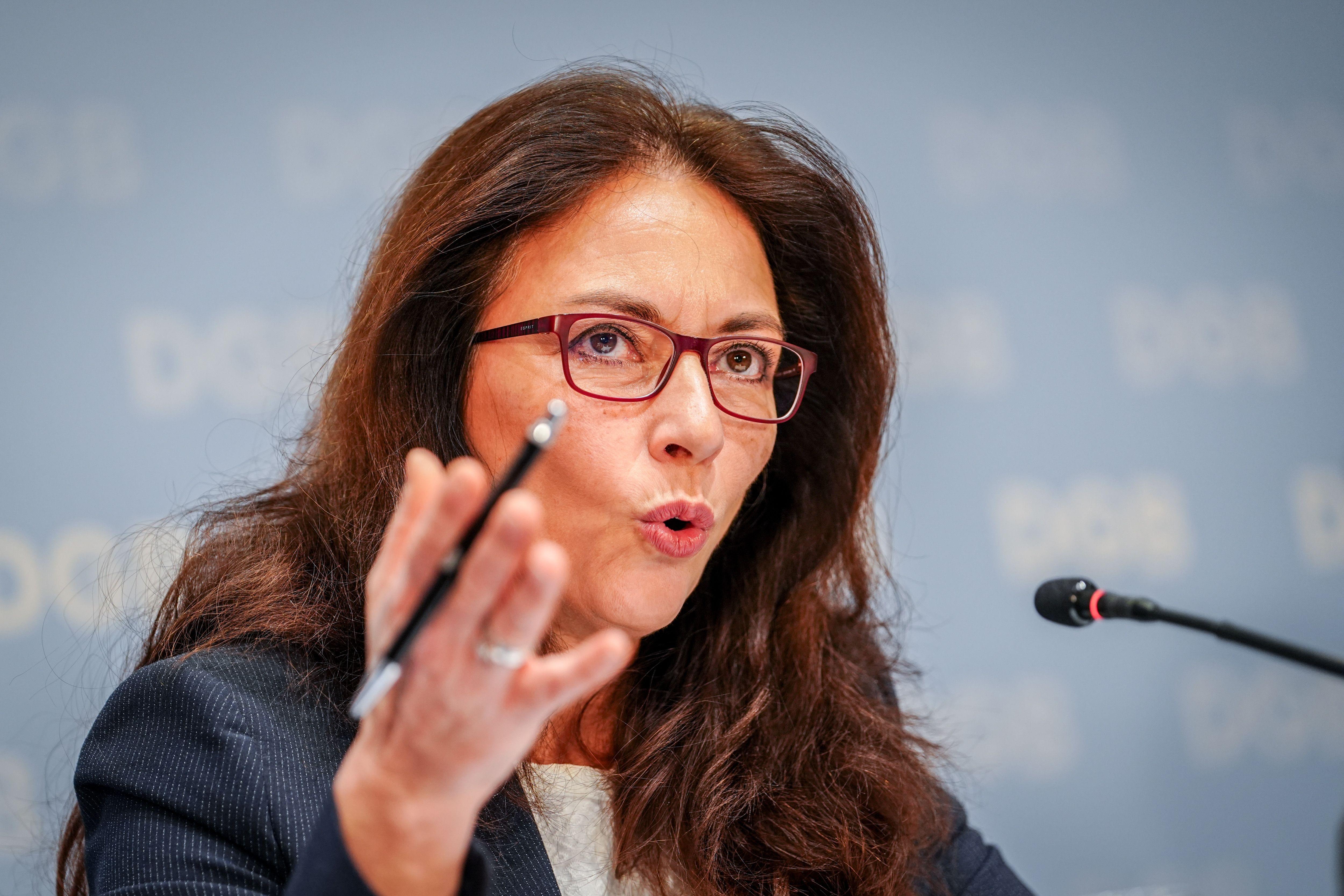 DGB Proposes Mandatory Company Pensions to Support German Pension Reform