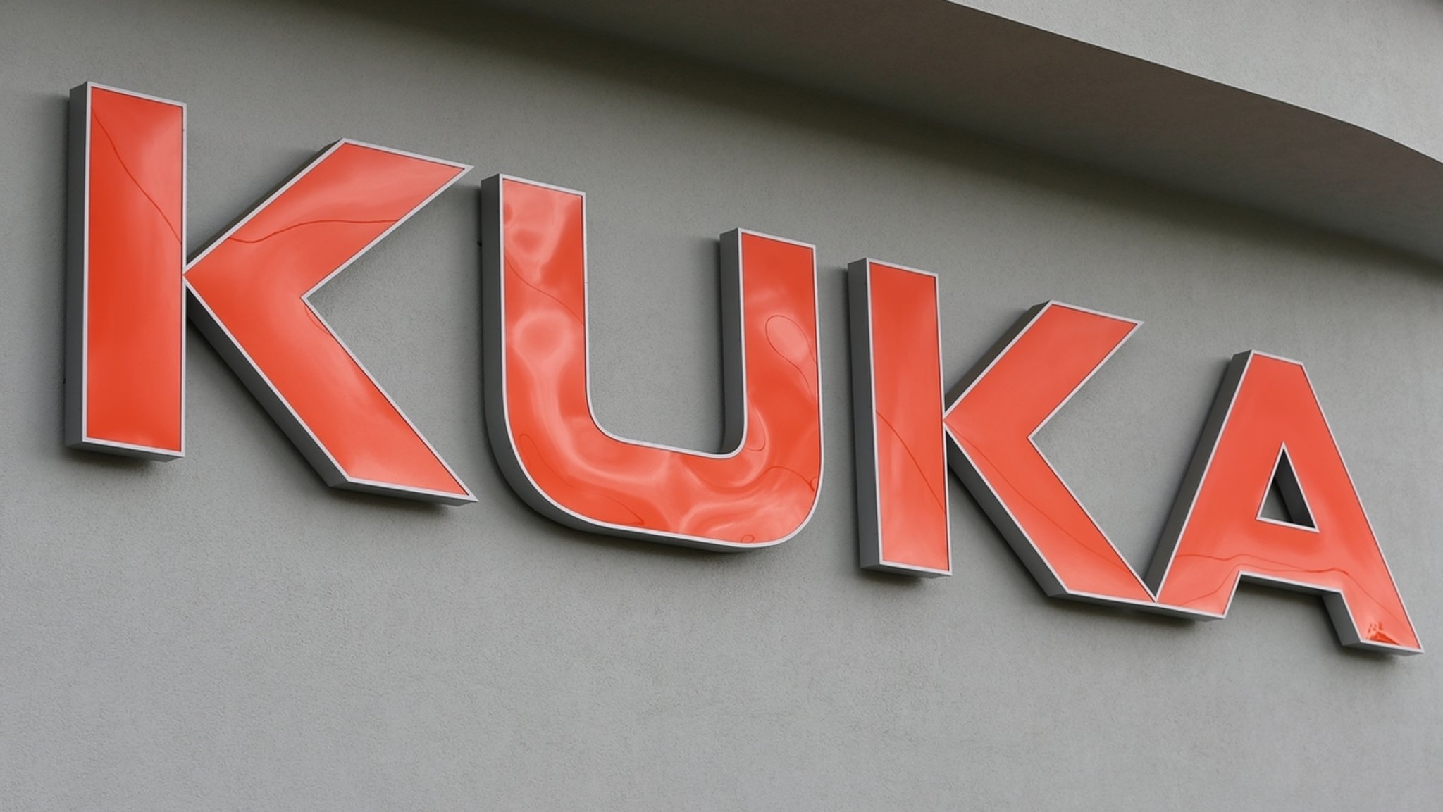 Entwicklungs- und Technologiezentrum Kuka | Bild: picture-alliance/dpa Entwicklungs- und Technologiezentrum Kuka
