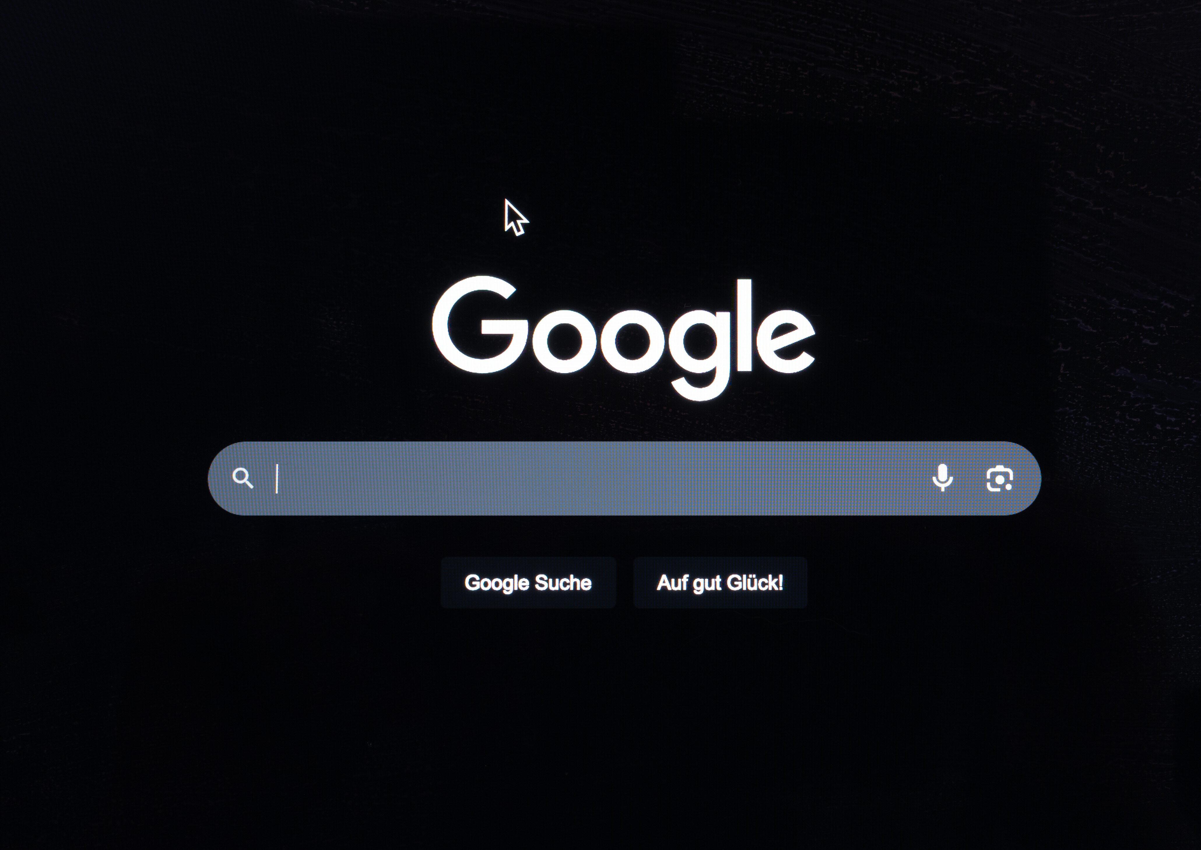 Google greift zunehmend in redaktionelle Abläufe ein.