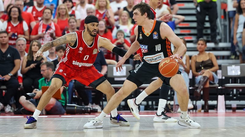 Finalkrimi vom Feinsten | Bild: picture alliance / Eibner-Pressefoto Finalkrimi vom Feinsten