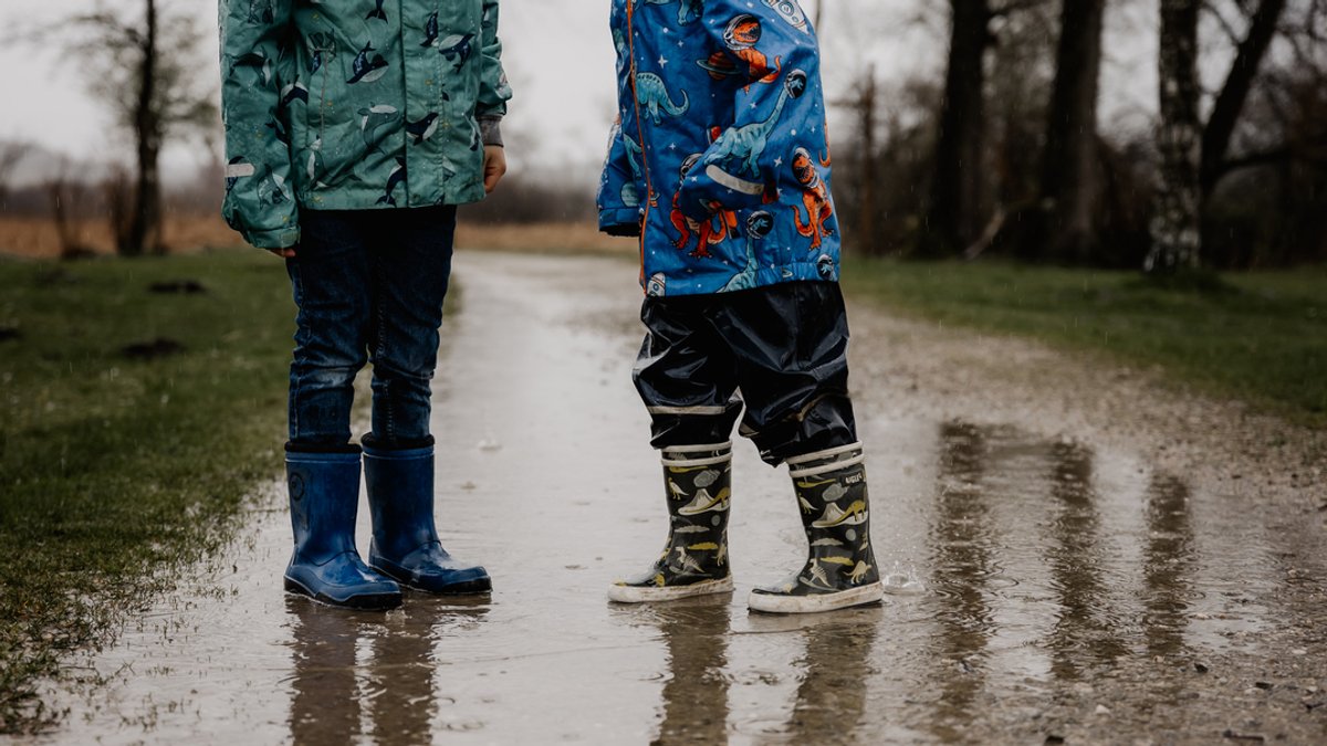 Spielkameraden retten Vierjährigen aus Weiher in Niederbayern
