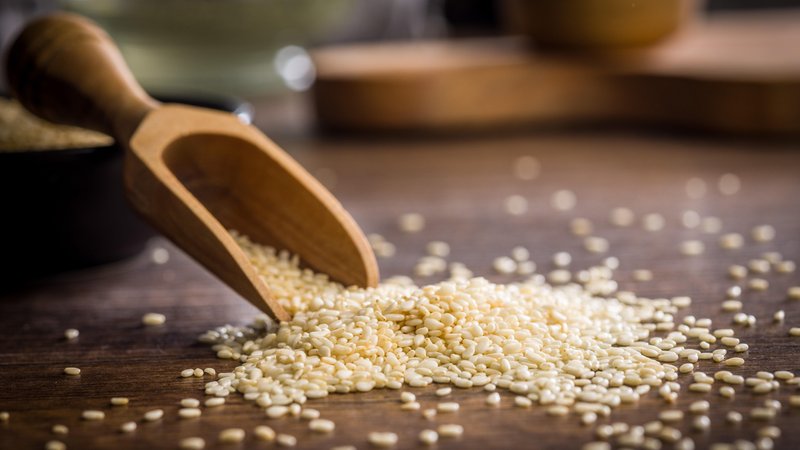 Sesamkörner | Bild: picture alliance / Zoonar | Jiri HERA Sesamkörner