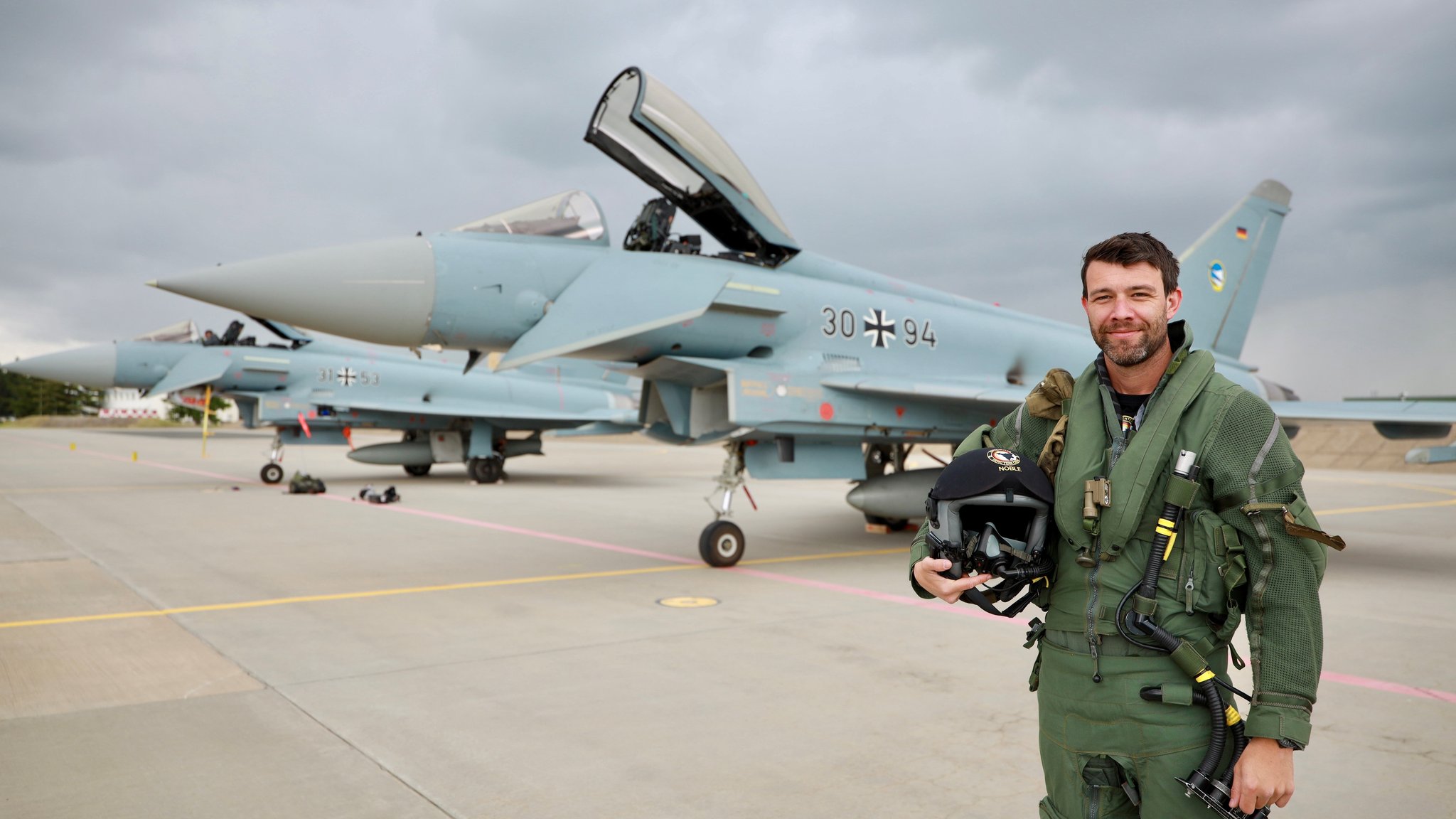 Ein "Display-Pilot" zeigt, was der Eurofighter kann