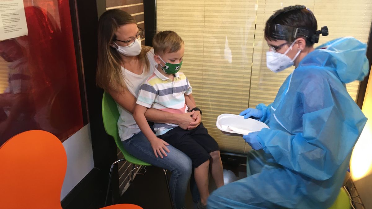 Corona Schnelltests Fur Kinder In Der Holzbox Br24