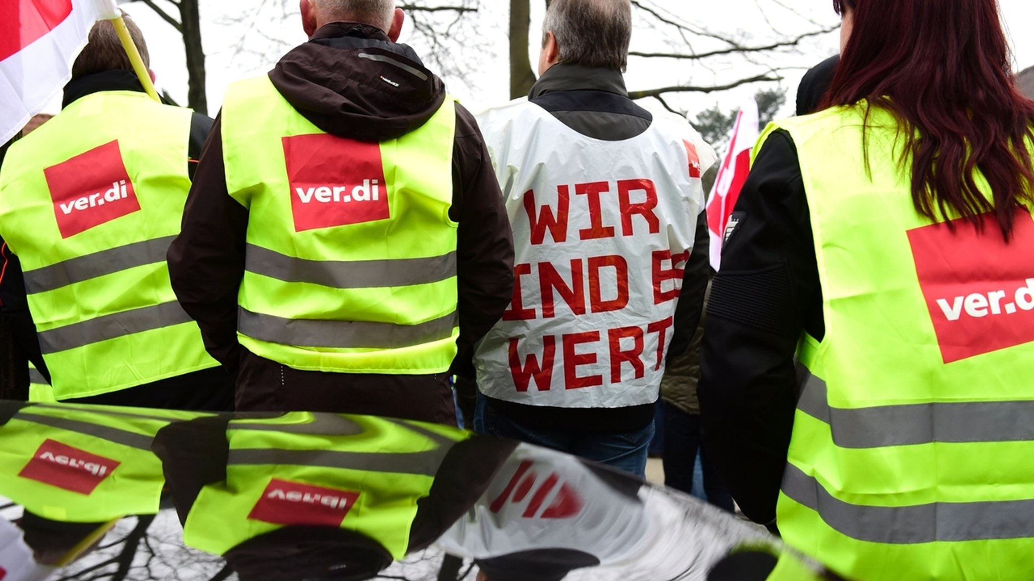 rbeitnehmer aus dem öffentlichen Dienst demonstrierten am 14.04.2014 in Gifhorn