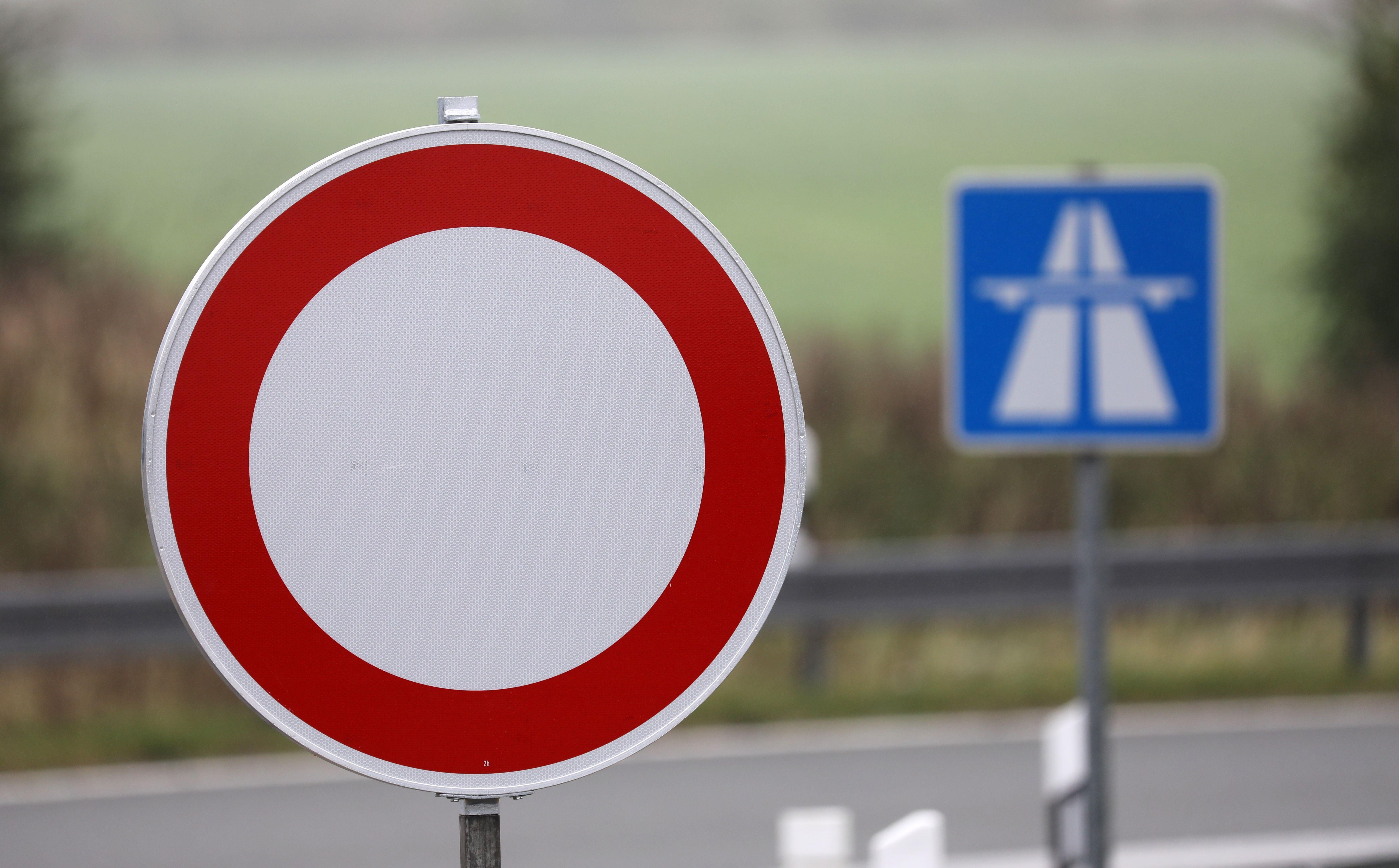 A93 am Kreuz Regensburg fast einen Tag lang gesperrt