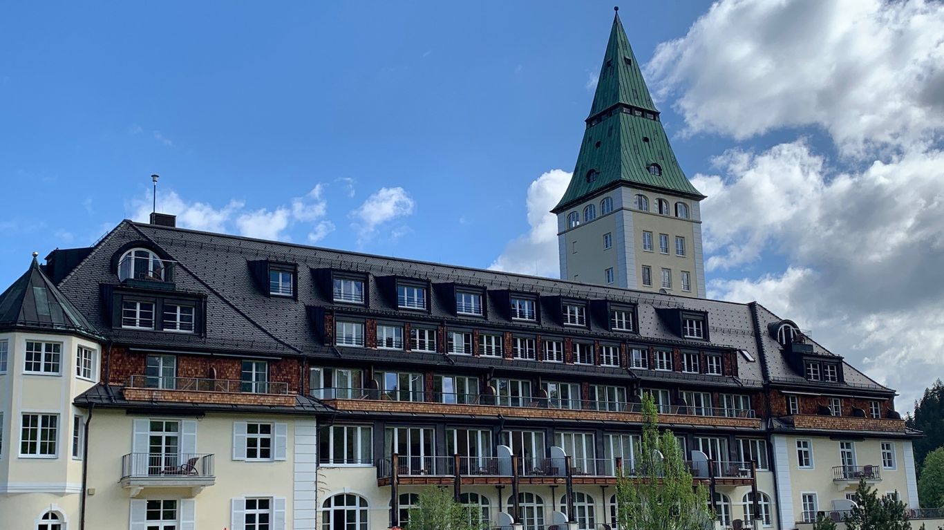 Das ehemalige Schloß und jetziges Hotel von der Rückseite
