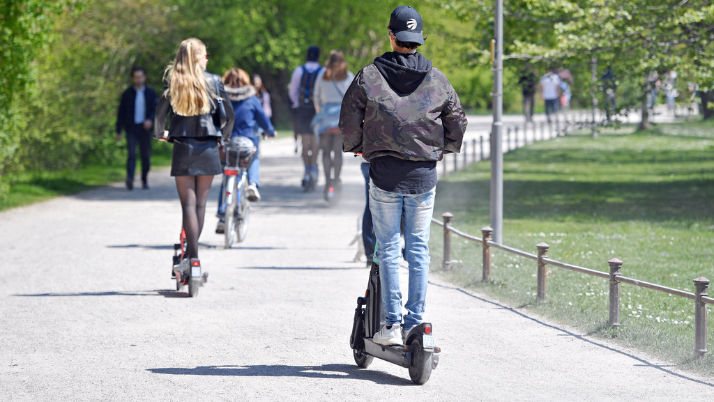 Starker Anstieg bei Unfällen mit E-Scootern in Bayern