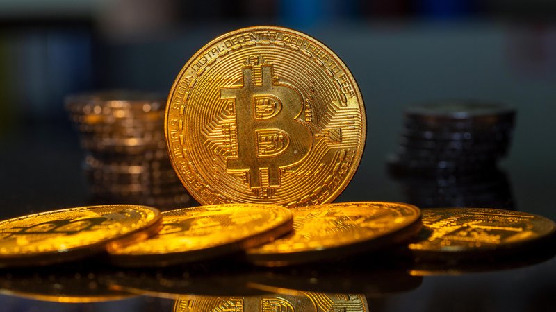 Bitcoins (Symbolbild) | Bild: picture alliance / CHROMORANGE | Udo Herrmann Bitcoins (Symbolbild)