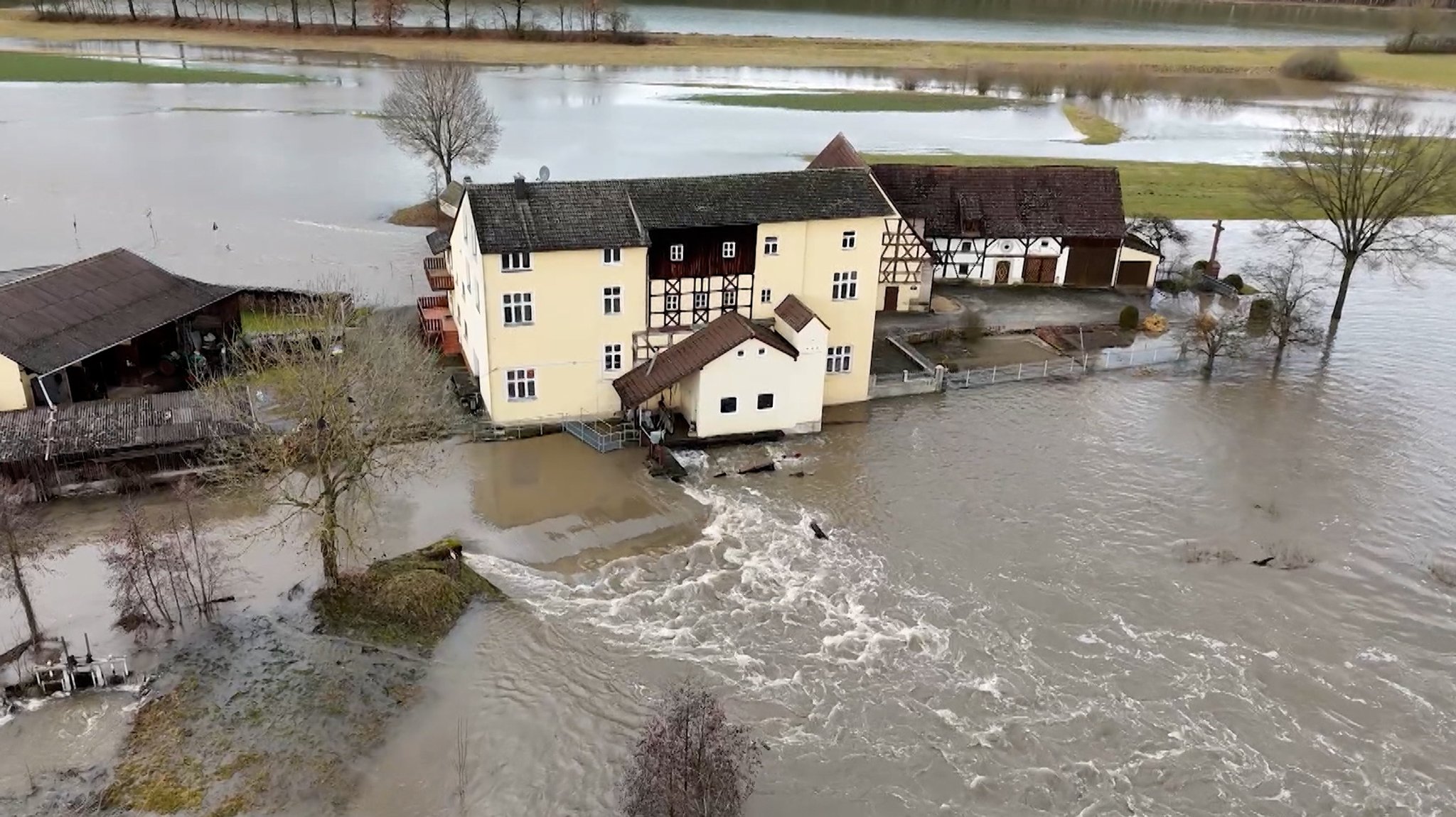 Hochwasser-Lage in Nordbayern bleibt angespannt | Bild: BR Hochwasser-Lage in Nordbayern bleibt angespannt