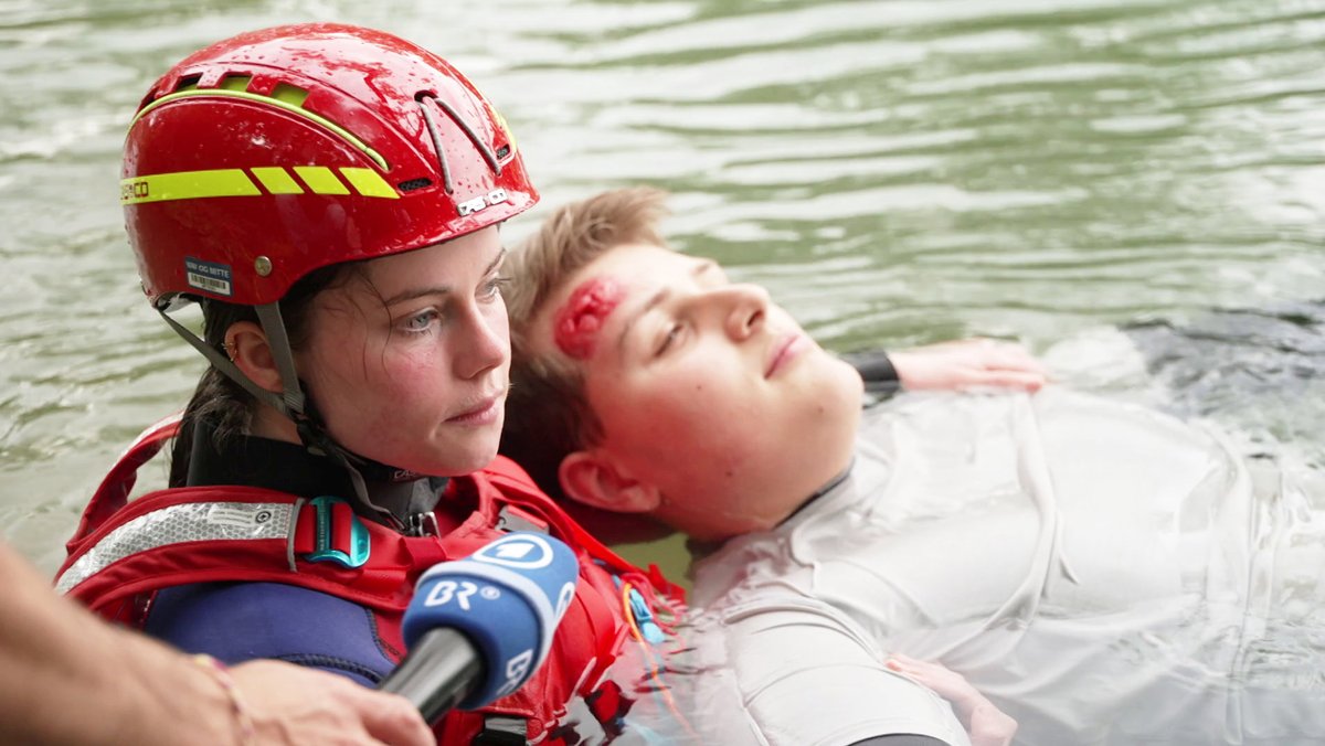 Badespaß für die einen – ein Knochenjob für die Wasserwacht