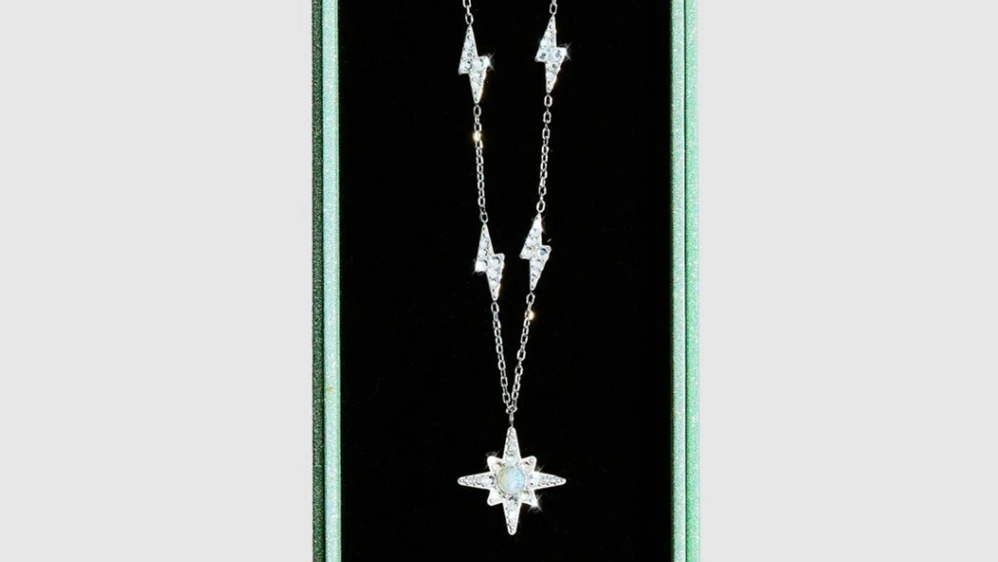 Er va xotinning toshagida yashirin kamera