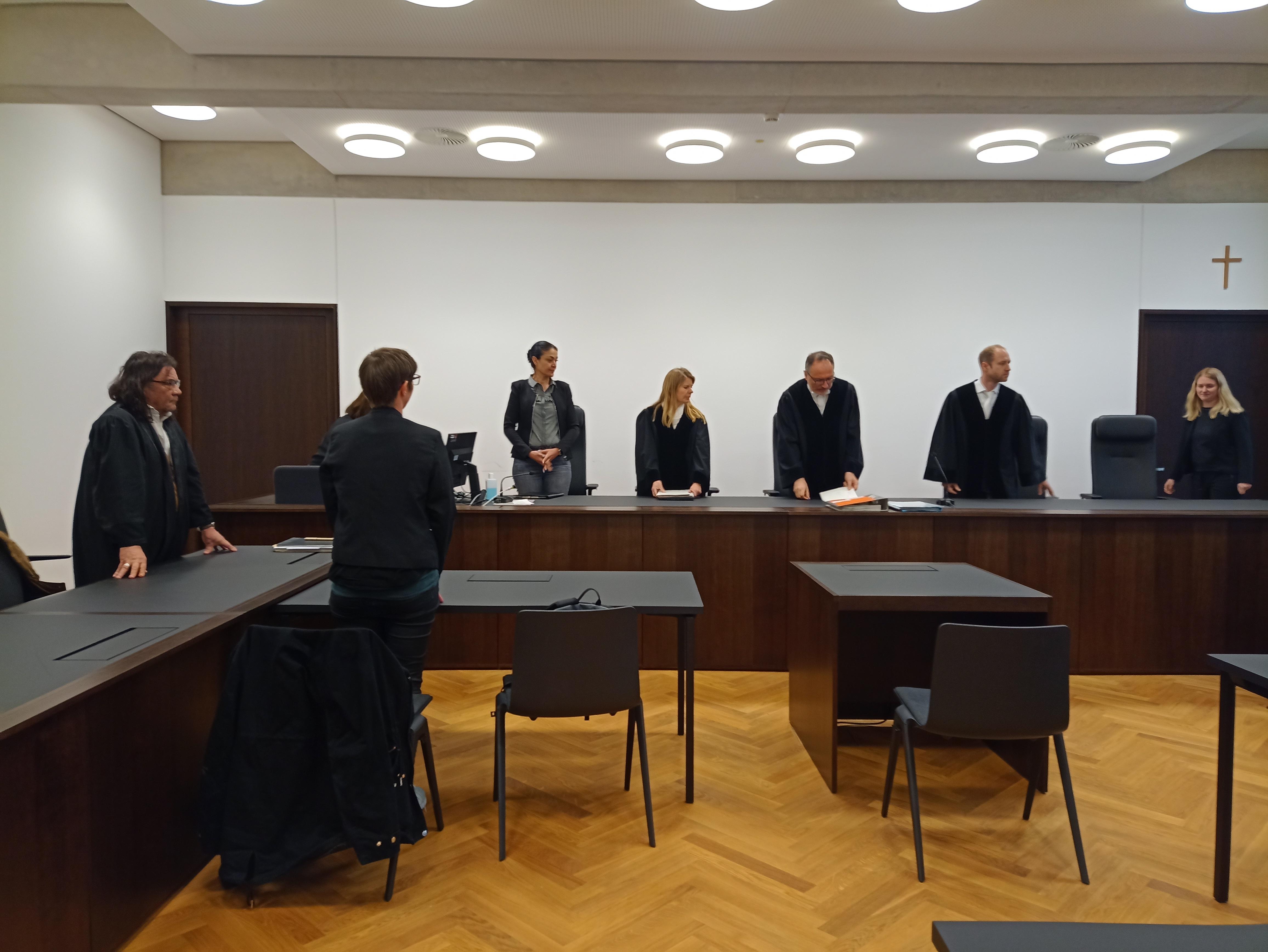 Gericht bei einer Urteilsbegründung.