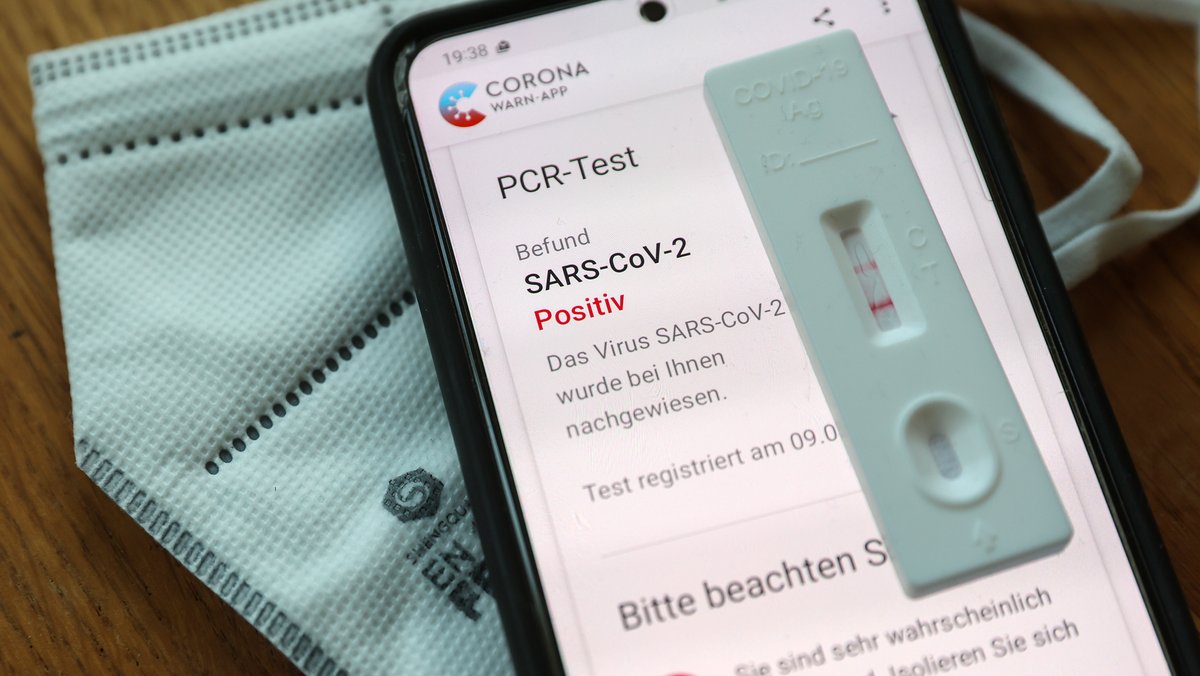 Corona-Warn-App zeigt positives PCR-Test-Ergebnis an