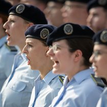 Wie steht es um die Reserve der Bundeswehr? | Bild: dpa-Bildfunk/Hannes P Albert