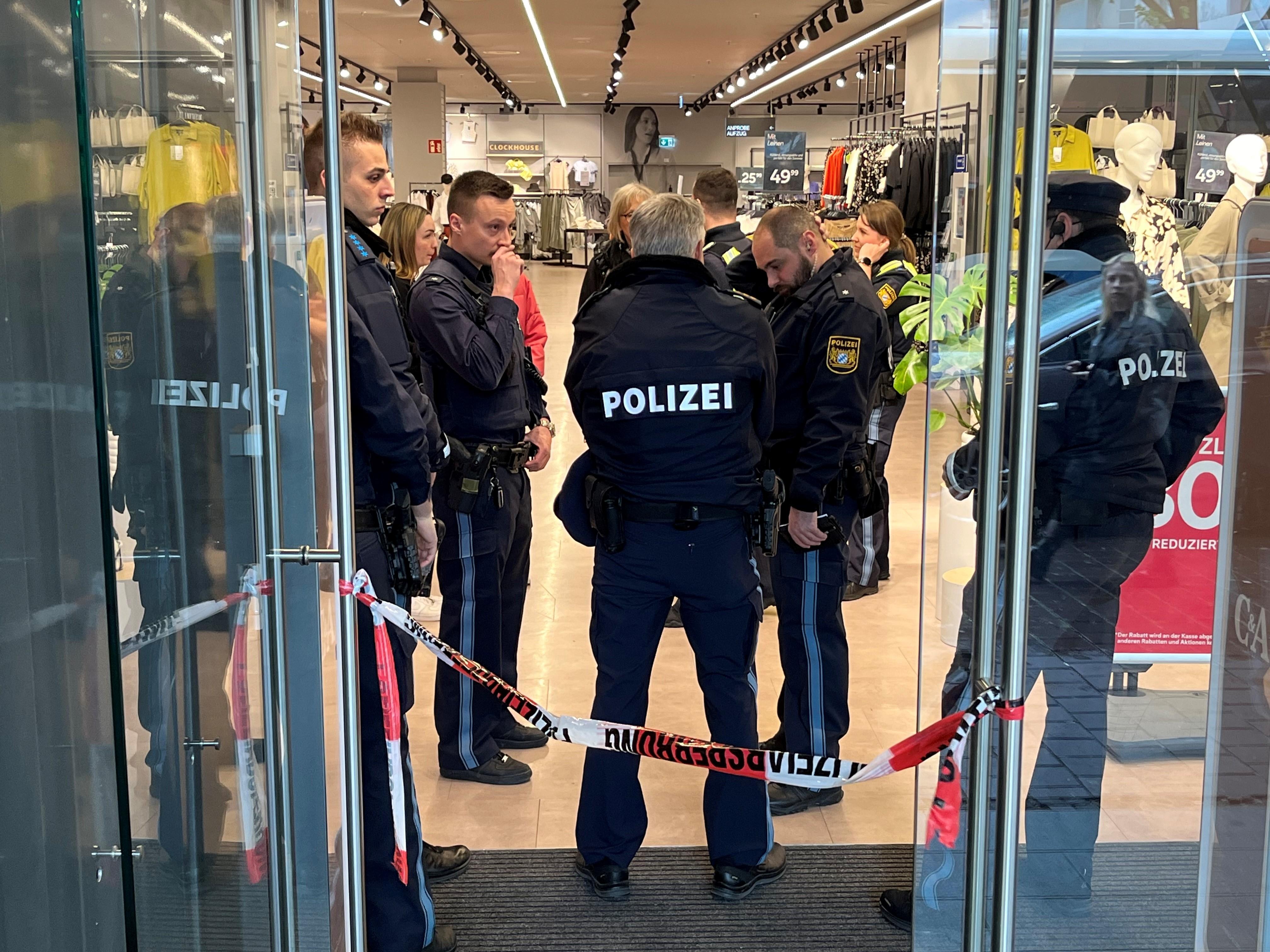 Polizeieinsatz nach Brandstiftungen in Augsburg