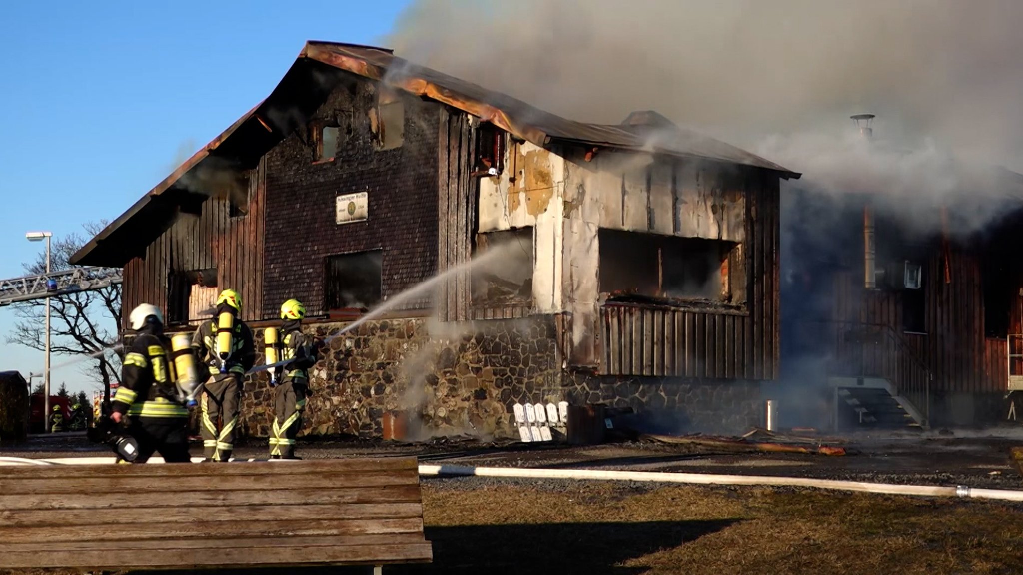 Brand in der Kissinger Hütte: sechsstelliger Schaden