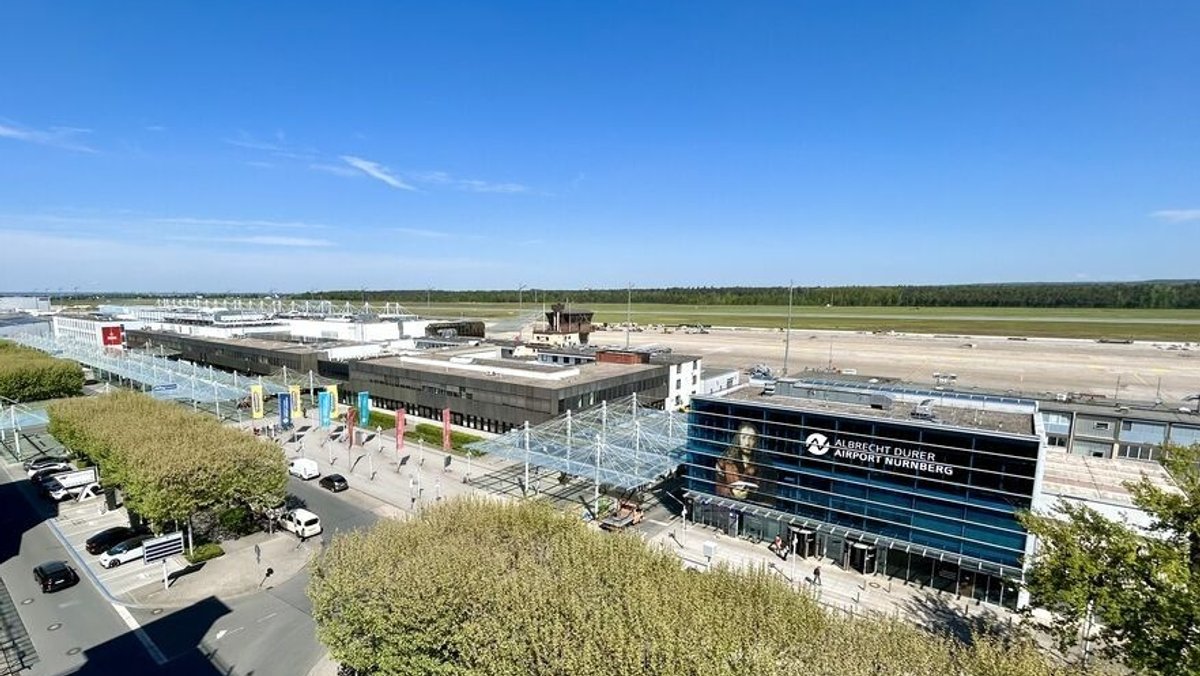 Blick über den Albrecht Dürer Airport in Nürnberg.