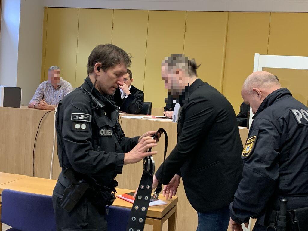 Vergewaltigungsprozess gegen "Go&Change"- Guru