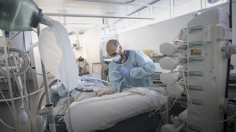 Intensivstation (Archiv) | Bild: picture alliance/KEYSTONE | Pablo Gianinazzi Intensivstation (Archiv)