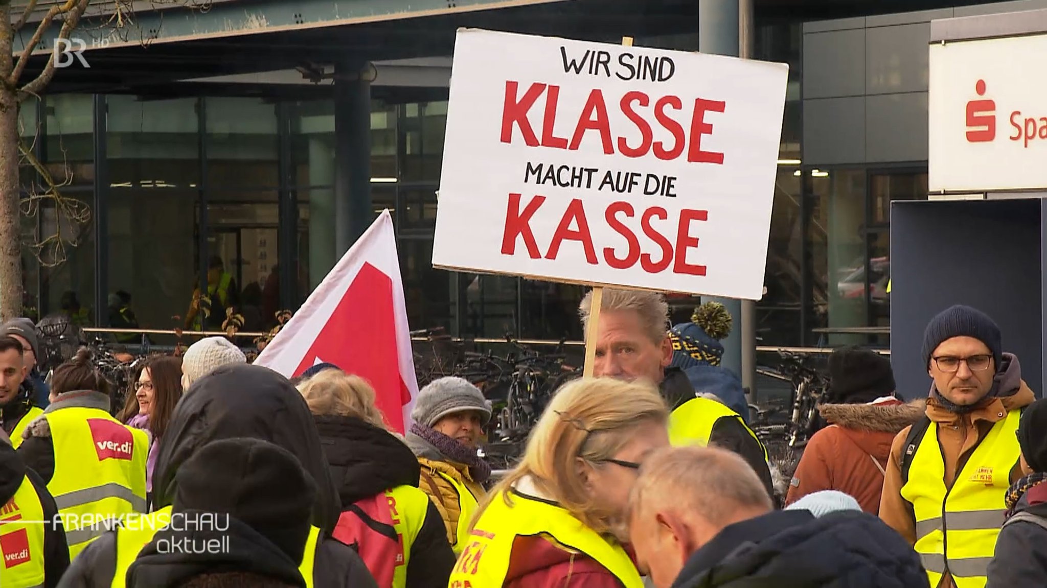 Demonstrationsschild auf Warnstreik.