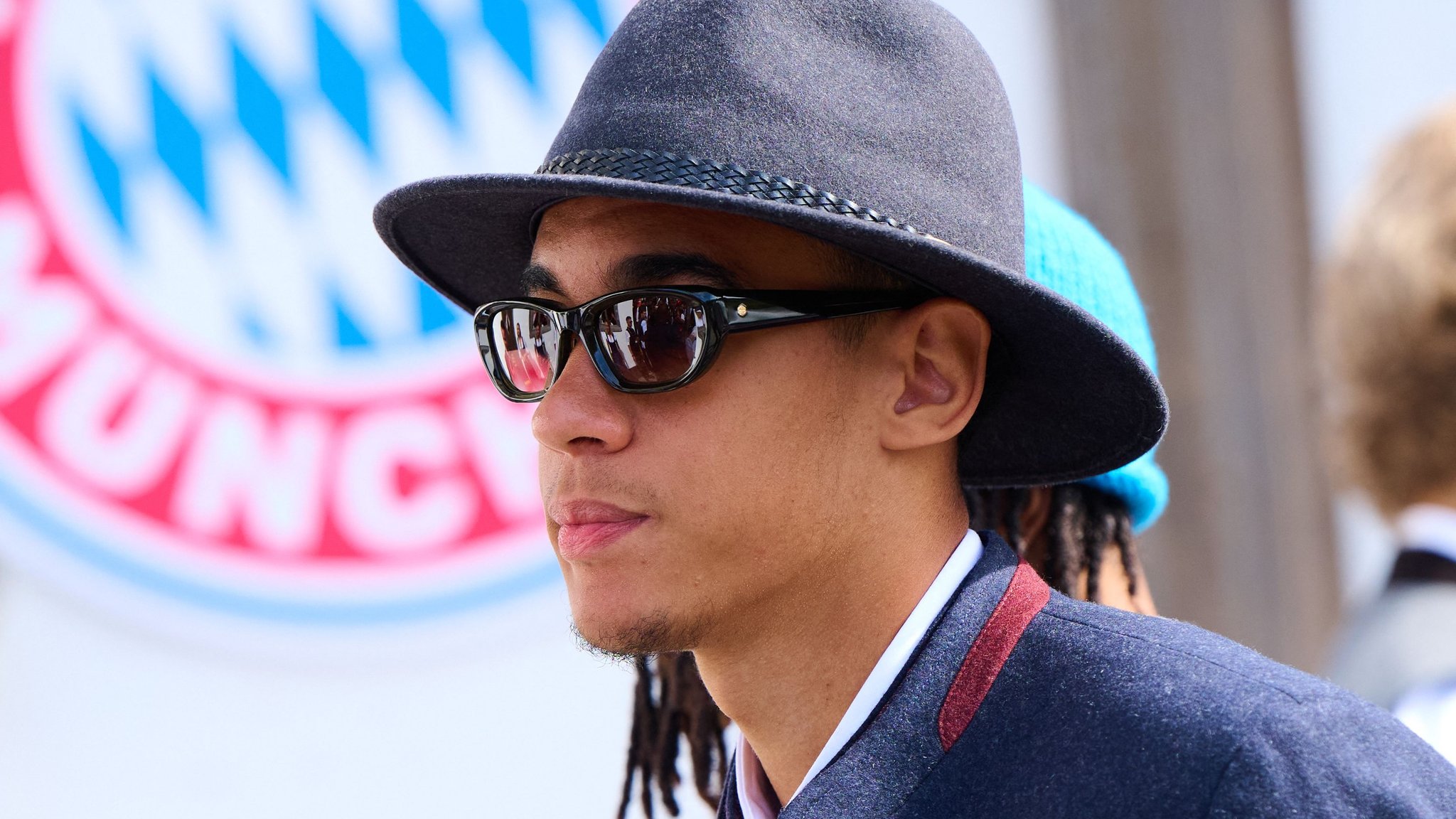 Jamal Musiala auf der Wiesn | Bild: dpa-Bildfunk/Sven Hoppe Jamal Musiala auf der Wiesn