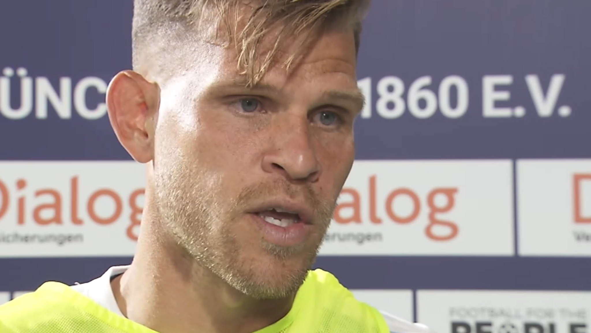 Florian Niederlechner im Interview | Bild: BR Florian Niederlechner im Interview